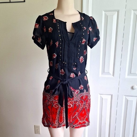 Charlotte Russe Dresses & Skirts - Charlotte Russe Black and Red Paisley Print Belted Dress Size S/M